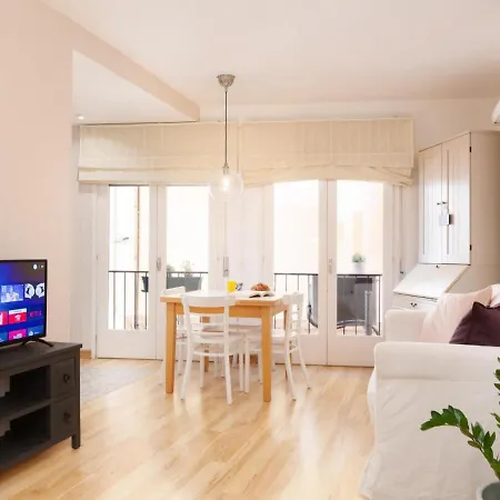Lets Holidays Attractive In Costa Brava Apartmán *